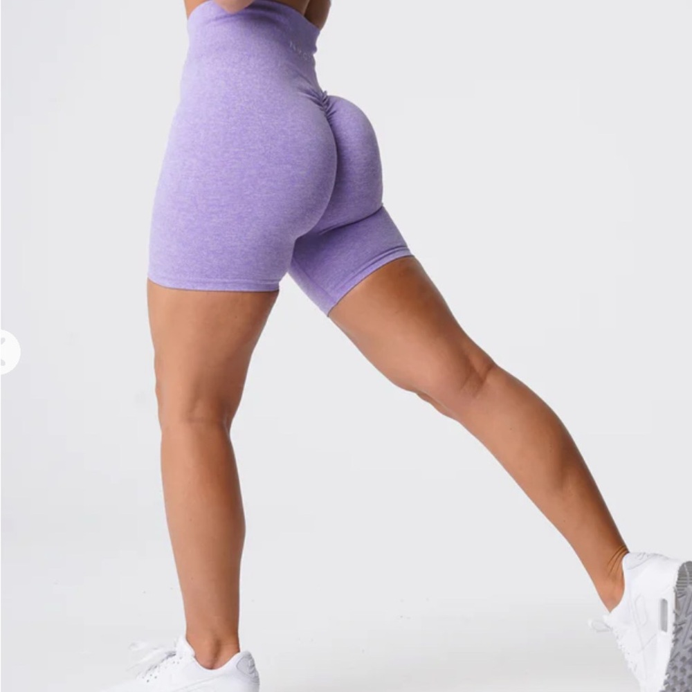 NVGTN Lilac Scrunch Seamless Shorts